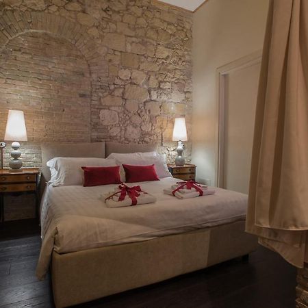 La Suite Di Via Sulis Каляри Екстериор снимка