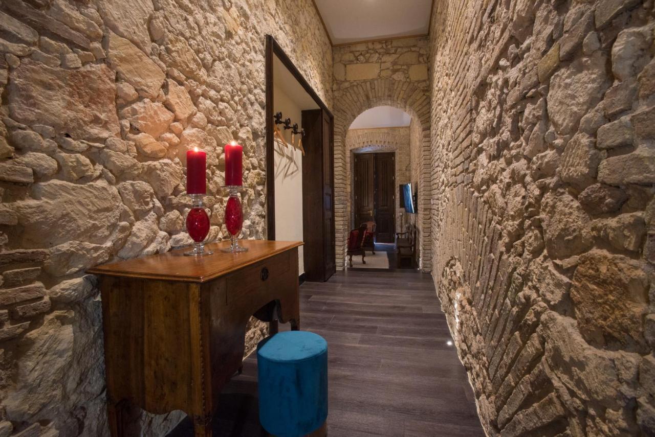 La Suite Di Via Sulis Каляри Екстериор снимка